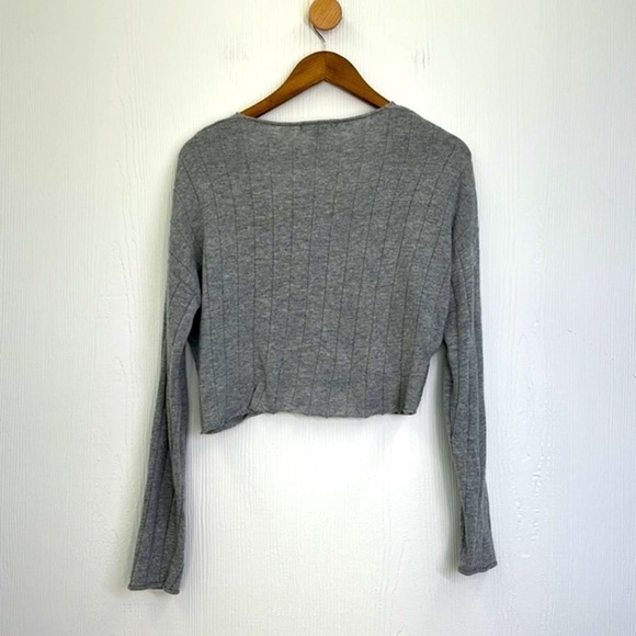 Forever 21 - Gray Ribbed Crop Knot Long Sleeve Sweater Size Large - Picture 10 of 11